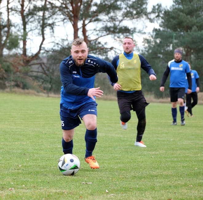 Olsztyński Bieg Jakubowy: Kto pokonał 500 biegaczy na 10 km w sercu Warmii?