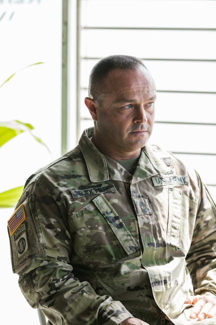 Bohaterowie w mundurach – policjanci z Olsztynka uratowali 90-latka z płonącego mieszkania