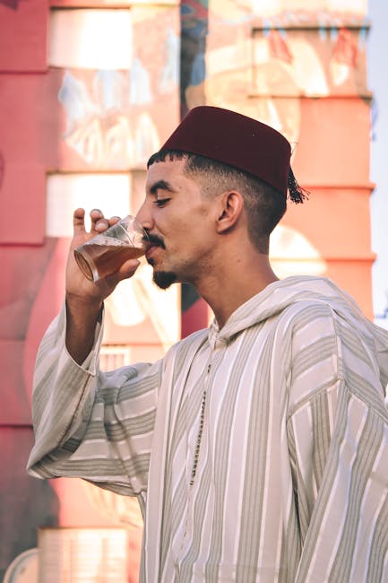 Wodniacy z Olsztyna uratowali 81-latka dryfującego na jeziorze Dadaj po awarii silnika