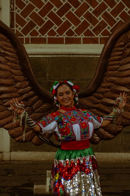 Uroczysta odprawa wart na Święto Wojska Polskiego przed Grobem Nieznanego Żołnierza w Warszawie