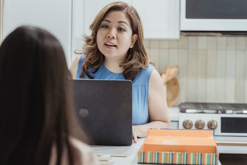 Spotkanie o „społecznych przestrzeniach wolności” w Domu Mendelsohna — Dąbkowski opowie o kibucach, skłotach i komunach