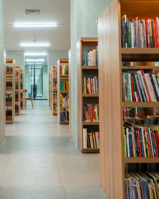 Nowe książki w Miejskiej Bibliotece Publicznej w Olsztynie dzięki dofinansowaniu